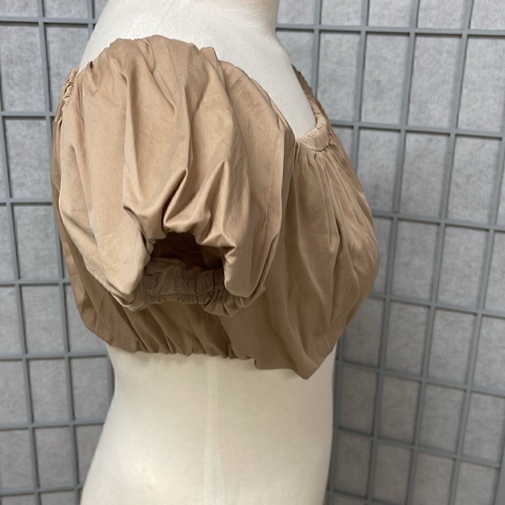 Dynamite Short Bubble Sleeve Crop Top, Women’s Size Small, Beige - Picture 3 of 6